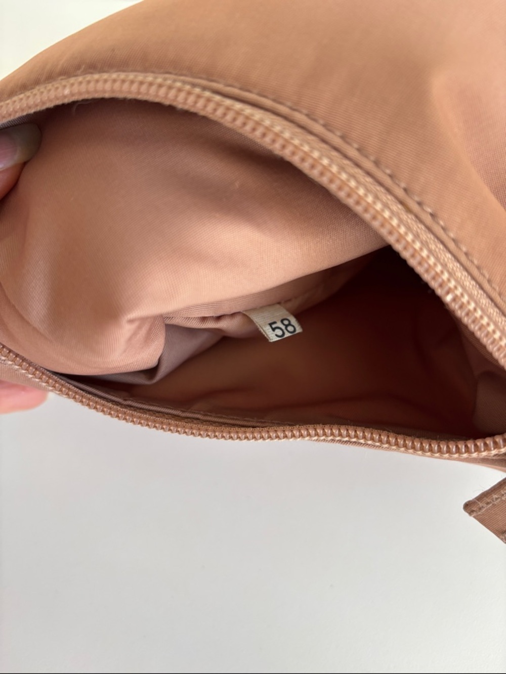 100% Authentic Prada Dusty Rose Nylon Shoulder Bag with Cream Strap - Picture 8 of 16